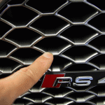 アウディ　RS4アバント　クリーニング、コーティング後のフロントグリル。