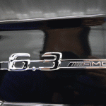 エンブレム周りのクリーニング、コーティング施工後！メルセデスベンツE63 AMG