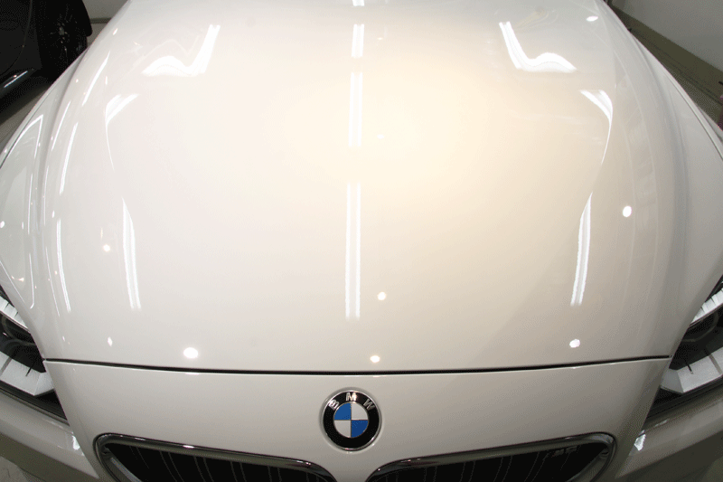 BMW M6スーパープレミアムガラスコーティング施行後のボンネット。